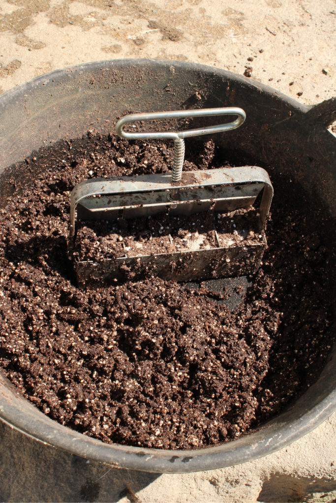 potting soil consistency