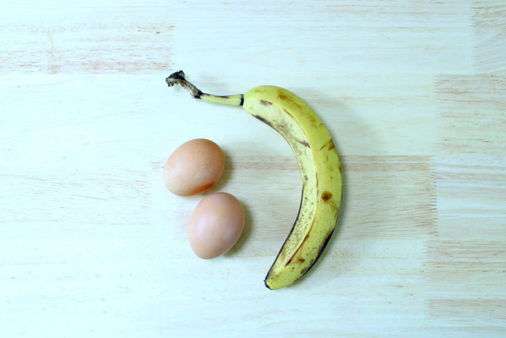 2 eggs and a banana