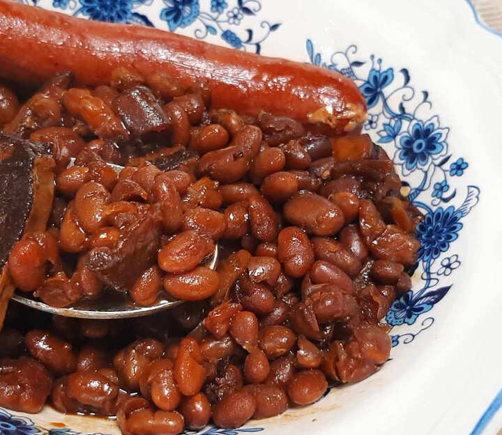 a close up of Maine baked beans